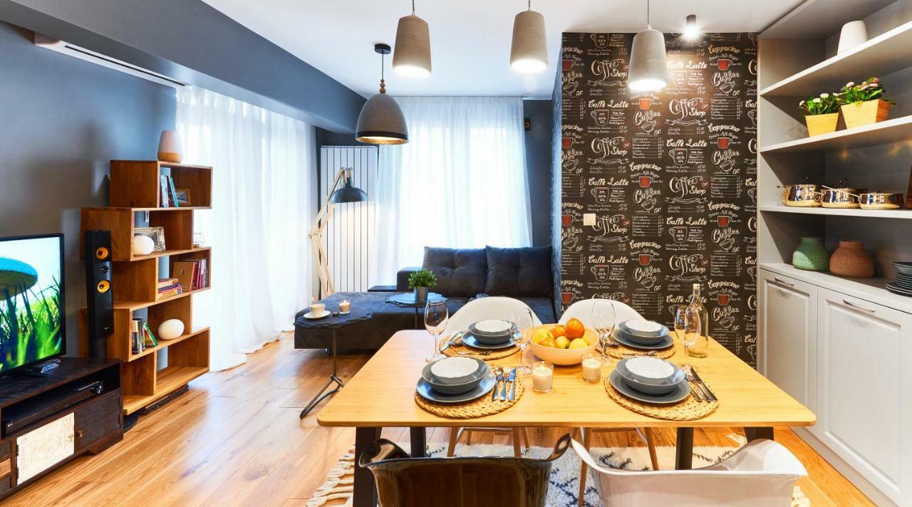 Stylish And High-End Designer Apartments In City Center Sofía Exterior foto
